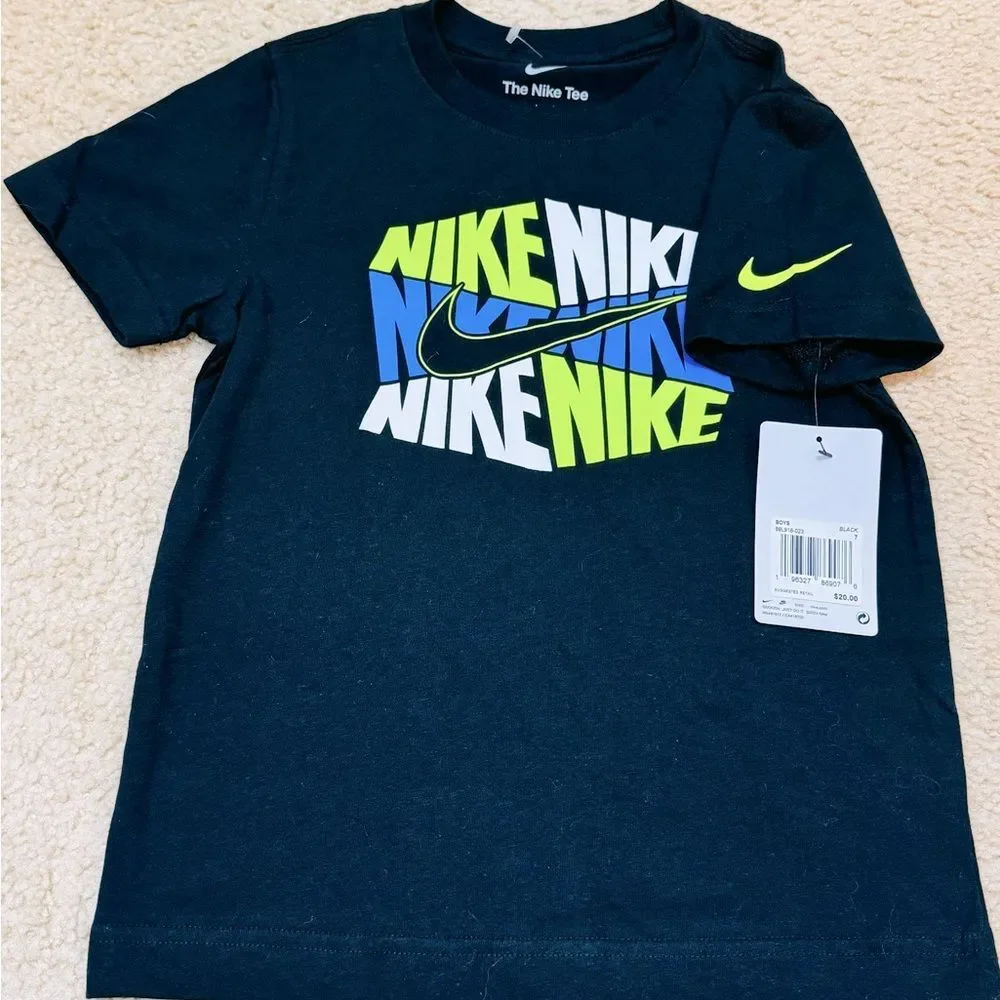 NWT Nike Black Hexagon Color Blocked Graphic T-Shirt Boys Sz 7